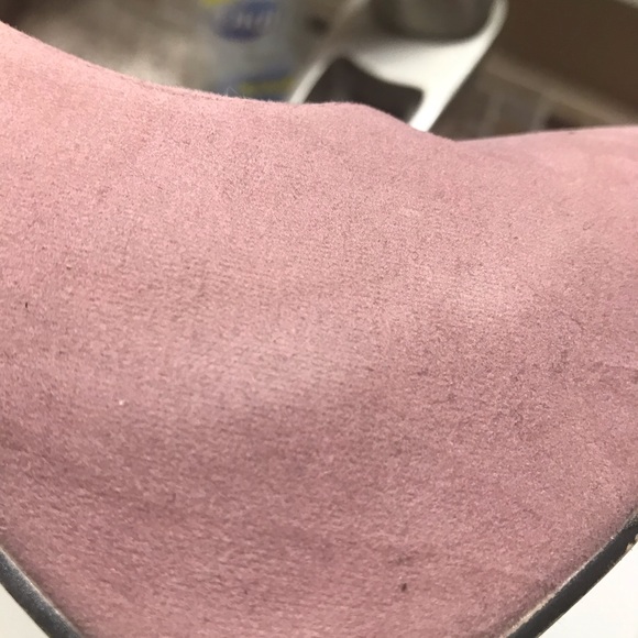 Pink Heels - Picture 3 of 7